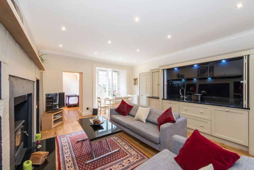 Self Catering , City Centre Apartment With Parking EDI Exteriér fotografie