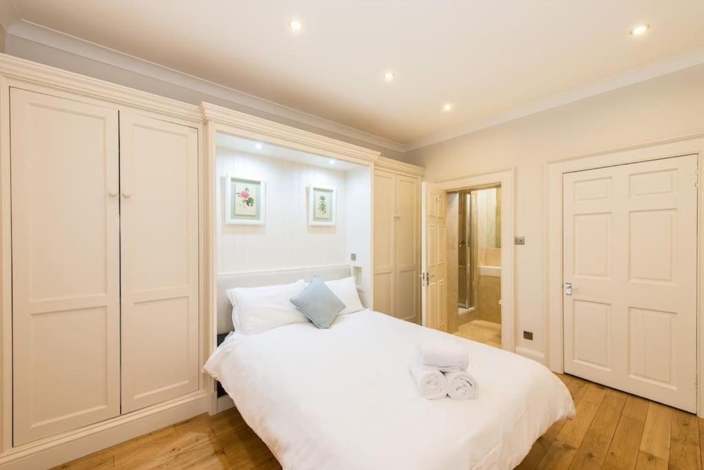 Self Catering , City Centre Apartment With Parking EDI Exteriér fotografie
