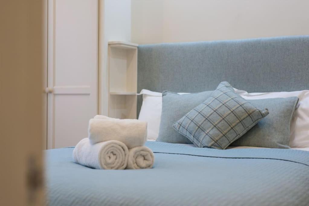 Self Catering , City Centre Apartment With Parking EDI Exteriér fotografie