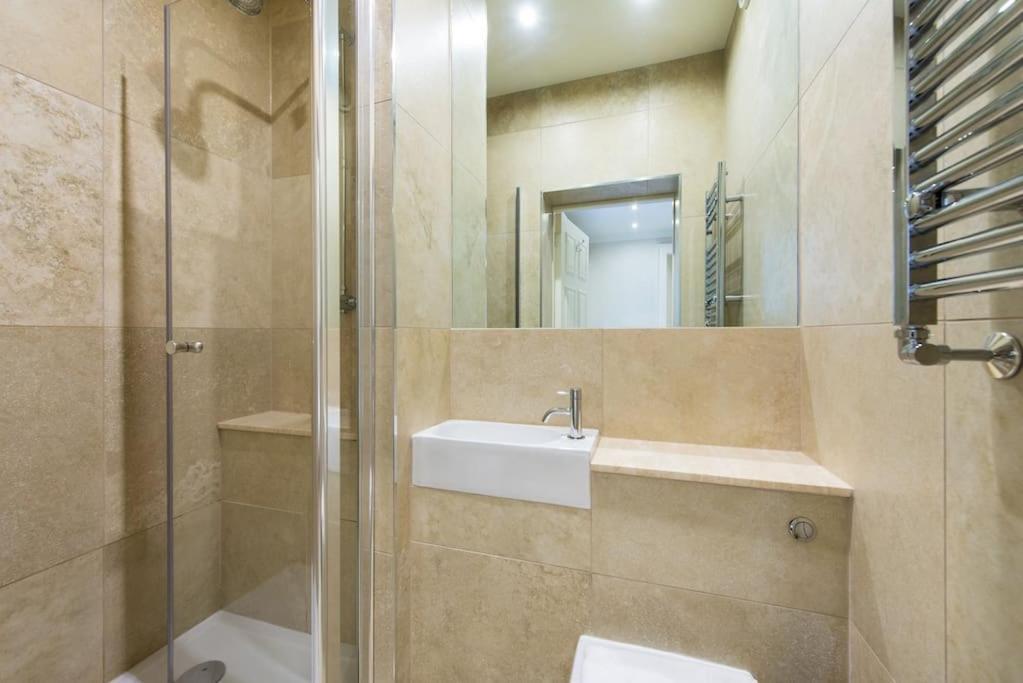 Self Catering , City Centre Apartment With Parking EDI Exteriér fotografie